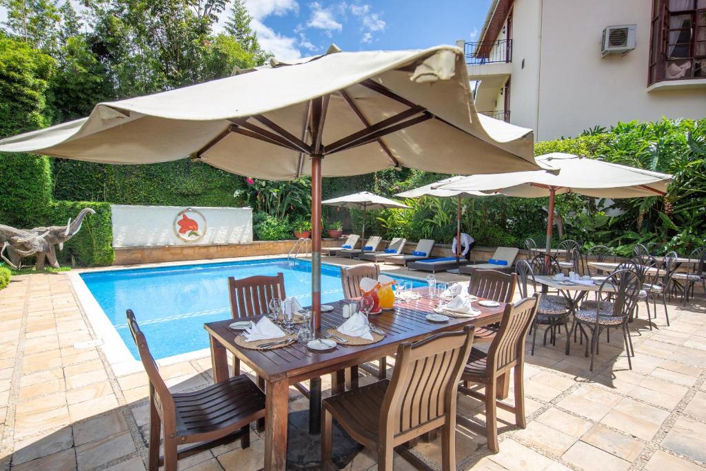 golden tulip 3